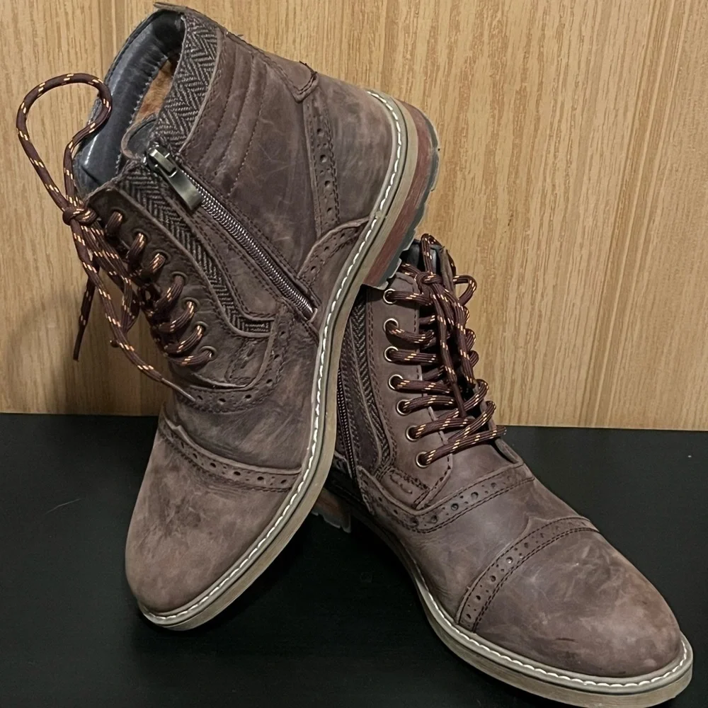 Arkbird Men's Chelsea Boots Leather Chukka Ankle Boots with Zipper